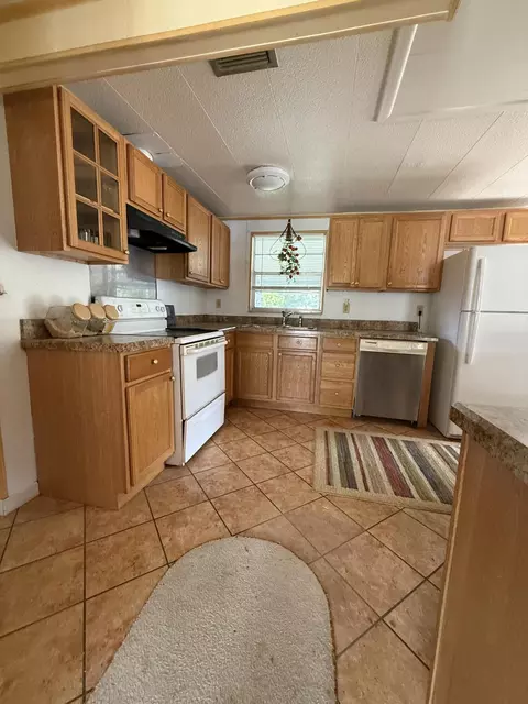 605 SW 8th St, Okeechobee, FL 34974 photo 3