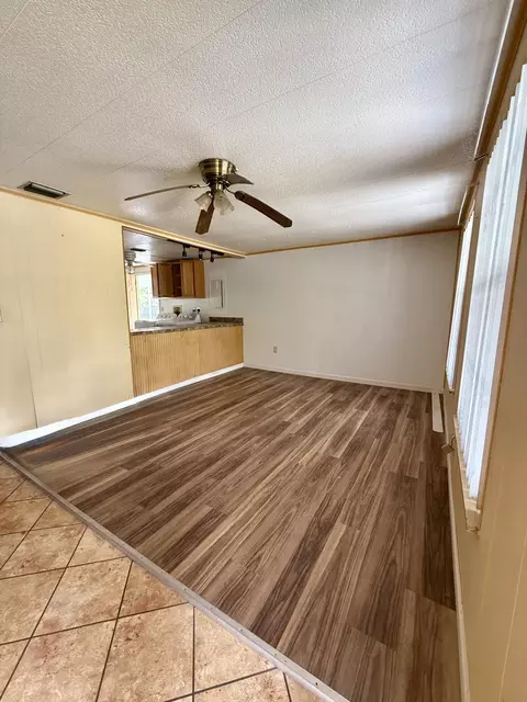 605 SW 8th St, Okeechobee, FL 34974 photo 2