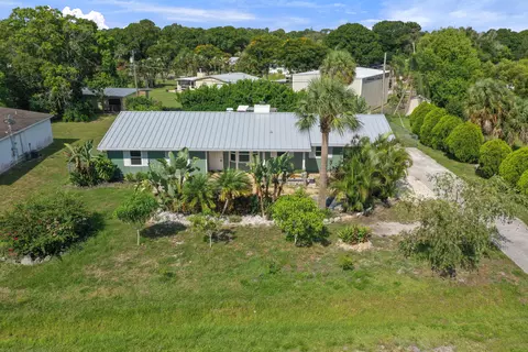 4903 Sunset Blvd, Fort Pierce, FL 34982