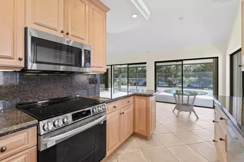 247 Ridge Rd, Jupiter, FL 33477 photo 4