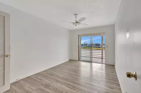 3075 Guildford E, Boca Raton, FL 33434 photo 8