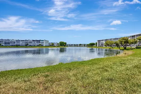 3075 Guildford E, Boca Raton, FL 33434 photo 17