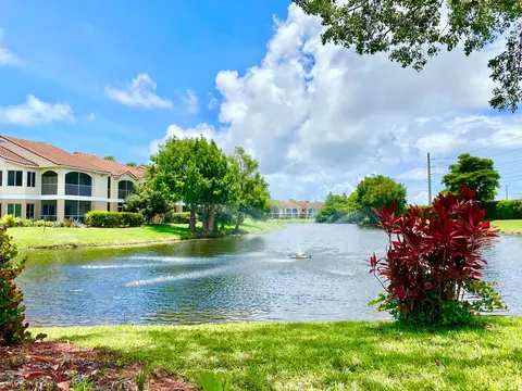 815 W Boynton Beach Blvd #16-201, Boynton Beach, FL 33426