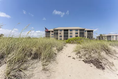 2571 NE Ocean Blvd #104, Stuart, FL 34996
