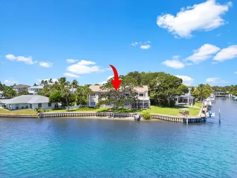 35 Tradewinds Cir, Tequesta, FL 33469 photo 2