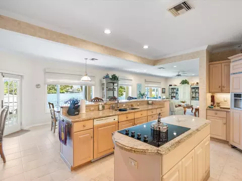 35 Tradewinds Cir, Tequesta, FL 33469 photo 15