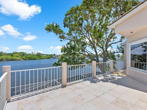 35 Tradewinds Cir, Tequesta, FL 33469 photo 21