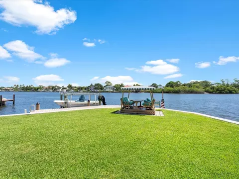 35 Tradewinds Cir, Tequesta, FL 33469 photo 32