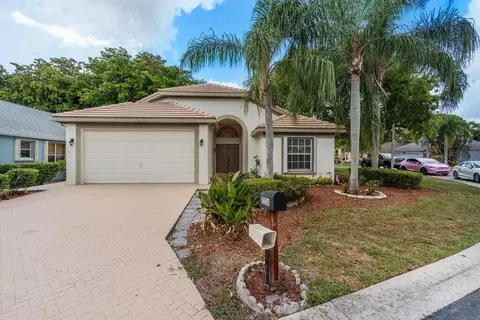 2236 Soundings Ct, Greenacres, FL 33413