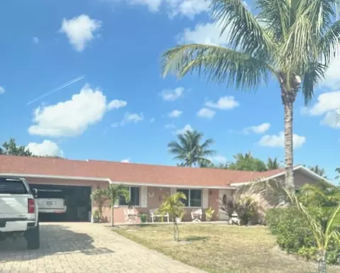 68 W Coconut Dr, Lake Worth, FL 33467