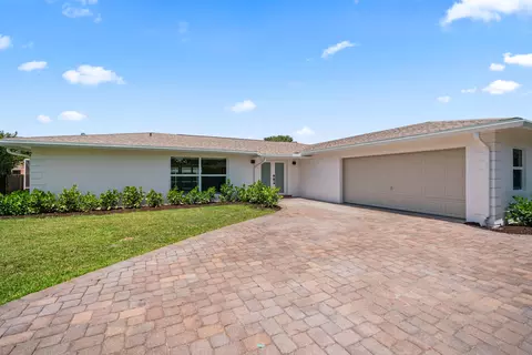77 Fairview E, Tequesta, FL 33469 photo 2