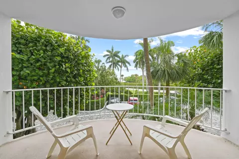 2295 S Ocean Blvd #215, Palm Beach, FL 33480