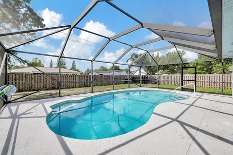 1124 SE Ladner St, Port Saint Lucie, FL 34983