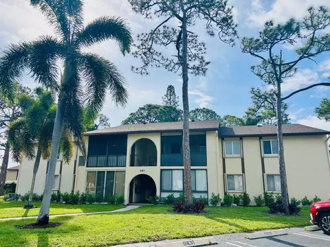 141 Lake Pine Cir #A-2, Greenacres, FL 33463