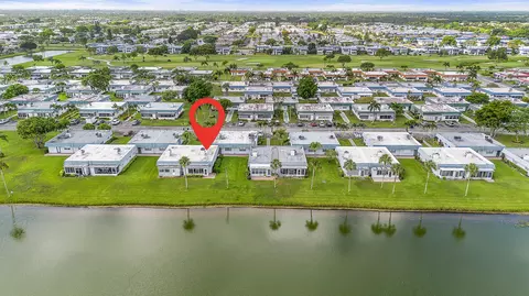 8 Waterford A, Delray Beach, FL 33446