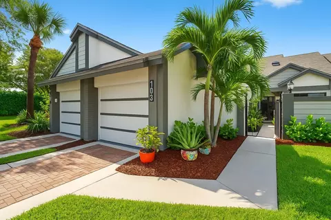 103 Landings Blvd, Greenacres, FL 33413