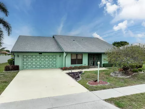 8431 Blue Cypress Dr, Lake Worth, FL 33467