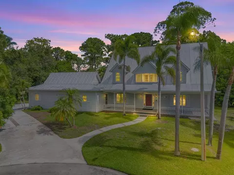 1012 SE Kitching Cove Ln, Port Saint Lucie, FL 34952