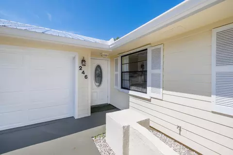 246 SE Ila St, Stuart, FL 34994 photo 3
