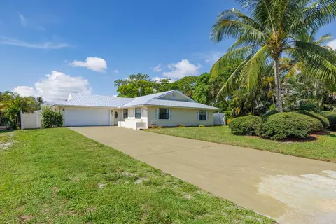 246 SE Ila St, Stuart, FL 34994 photo 1