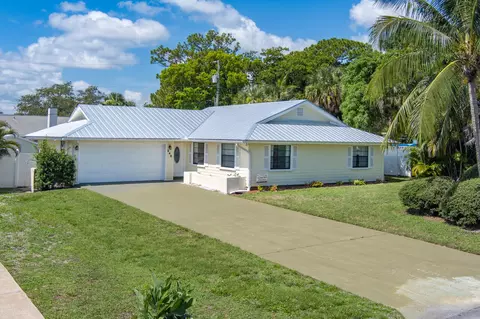 246 SE Ila St, Stuart, FL 34994 photo 2