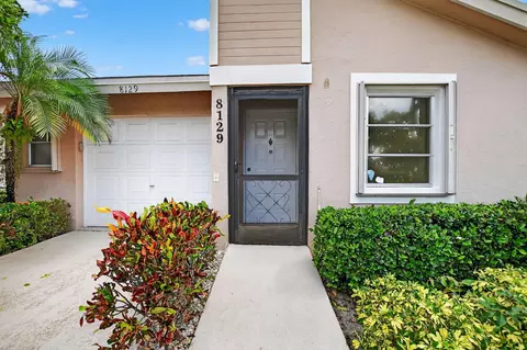 8129 Springtree Rd, Boca Raton, FL 33496 photo 4