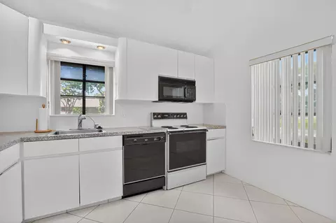 8129 Springtree Rd, Boca Raton, FL 33496 photo 13