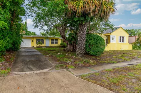 411 Churchill Rd, West Palm Beach, FL 33405