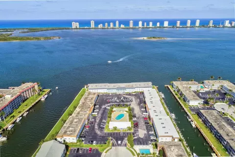 100 Shore Ct #307, North Palm Beach, FL 33408