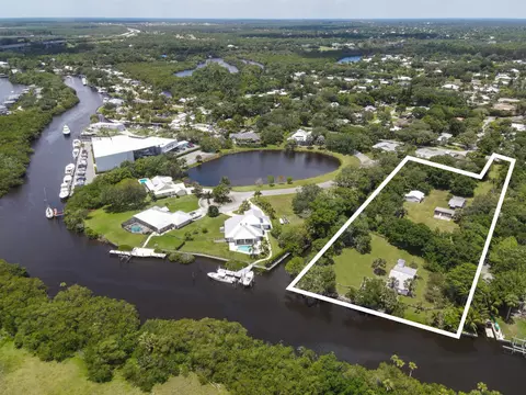 332 SW Salerno Rd, Stuart, FL 34997