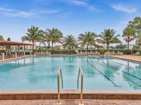2083 Guildford E, Boca Raton, FL 33434 photo 47