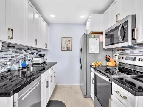 2083 Guildford E, Boca Raton, FL 33434 photo 24