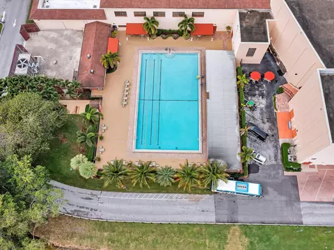 2083 Guildford E, Boca Raton, FL 33434 photo 35
