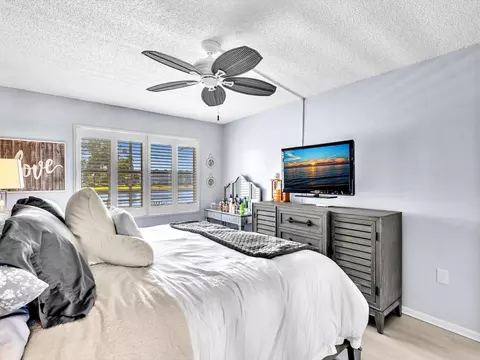2083 Guildford E, Boca Raton, FL 33434 photo 12