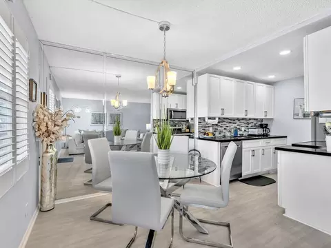 2083 Guildford E, Boca Raton, FL 33434 photo 21