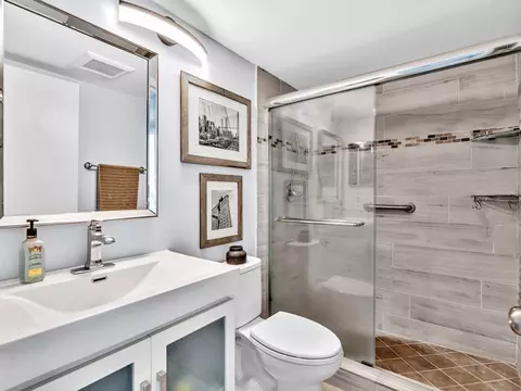 2083 Guildford E, Boca Raton, FL 33434 photo 14