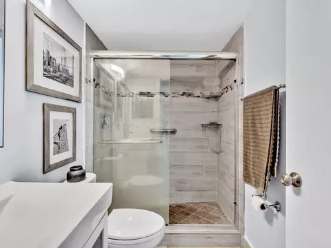 2083 Guildford E, Boca Raton, FL 33434 photo 15