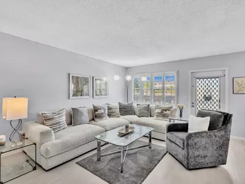 2083 Guildford E, Boca Raton, FL 33434 photo 16