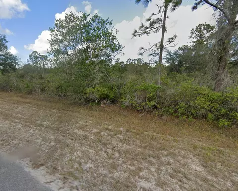 622 El Dorado Dr, Indian Lake Estates, FL 33855
