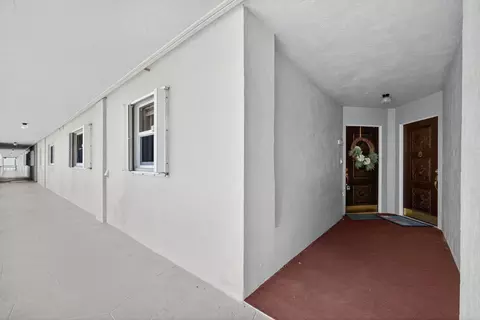 801 Lake Shore Dr #807, Lake Park, FL 33403