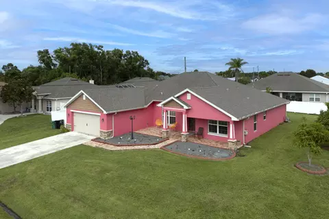 5000 NW Edgarton Ter, Port Saint Lucie, FL 34983
