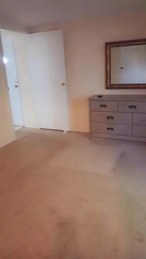 Bedroom - 1660 SW 35 Cir, Okeechobee, FL 34974 photo 3 of 4