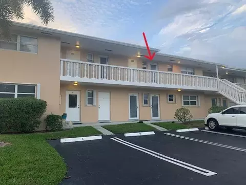 2161 NE 1st Ct #202, Boynton Beach, FL 33435