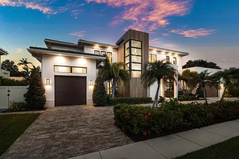 450 NE 10th St, Boca Raton, FL 33432