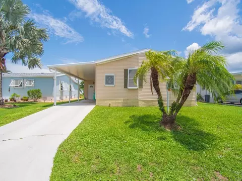 475 Pelican Shl, Fort Pierce, FL 34982