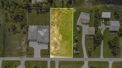 18742 Crosswind Ave, North Fort Myers, FL 33917