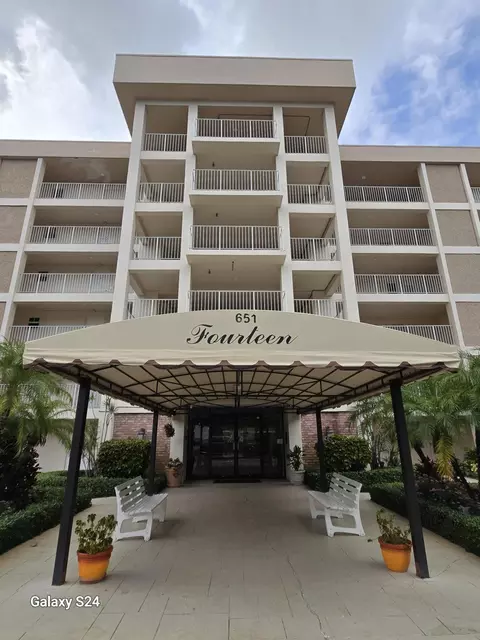 2651 S Course Dr #509, Pompano Beach, FL 33069