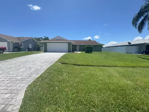 1450 SE Merion Ct, Port Saint Lucie, FL 34952