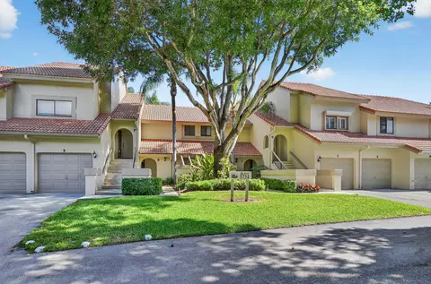 5751 Coach House Cir #G, Boca Raton, FL 33486