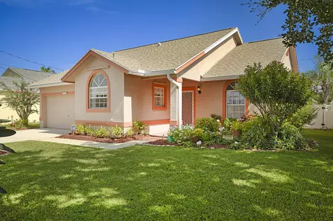 6118 Lauderdale St, Jupiter, FL 33458